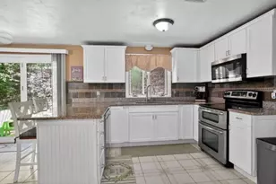 16 Beaverbrook Rd, Norfolk, MA 02056 - Photo 8