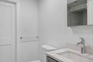 33 Farragut Ave, Medford, MA 02155 - Photo 24