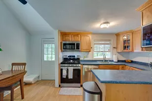 108 Deforest St, Boston, MA 02131 - Photo 10