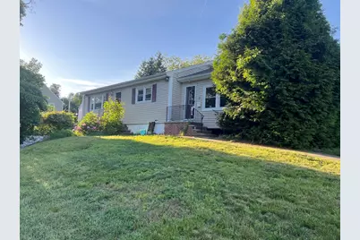 67 Charles St, Dracut, MA 01826 - Photo 2