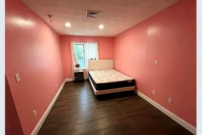 52 Clarendon St, Malden, MA 02148 - Photo 12