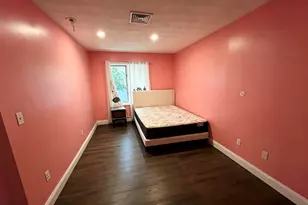 52 Clarendon St, Malden, MA 02148 - Photo 12