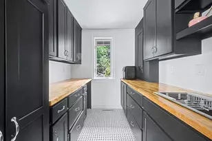 6 N Mill St, Hopkinton, MA 01748 - Photo 12