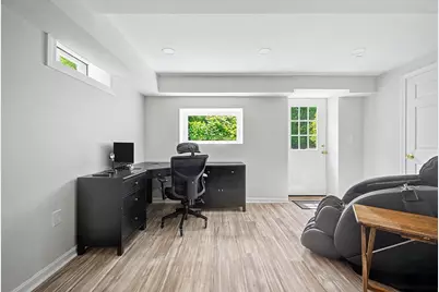 6 N Mill St, Hopkinton, MA 01748 - Photo 34