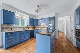 6 N Mill St, Hopkinton, MA 01748 - Photo 4