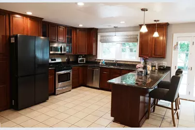 14 Patterson St, Boston, MA 02124 - Photo 2