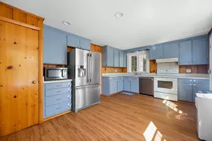 30 Whitney St, Milford, MA 01757 - Photo 6