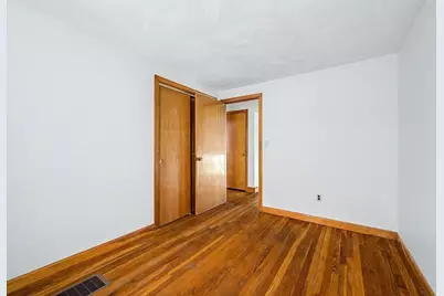 38 West St, Foxboro, MA 02035 - Photo 16