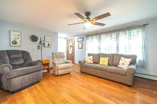 27 Highland St, Montague, MA 01349 - Photo 14