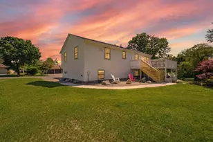 17 Captain Lathrop Dr, Deerfield, MA 01373 - Photo 38