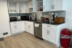 91 Sunnyside Ave, Arlington, MA 02474 - Photo 1