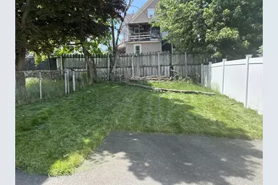 29 Oakland Ave, Everett, MA 02149 - Photo 6