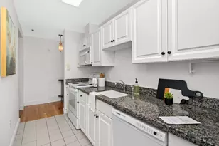 10 Charlesgate E, Boston, MA 02215 - Photo 12
