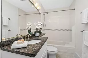 10 Charlesgate E, Boston, MA 02215 - Photo 20