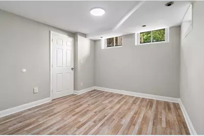 153 Summer St, Lowell, MA 01852 - Photo 12