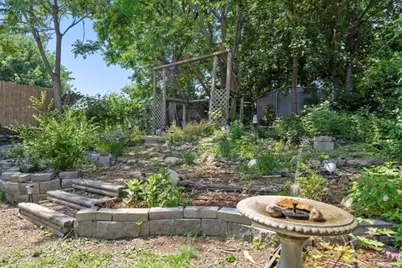 153 Summer St, Lowell, MA 01852 - Photo 4