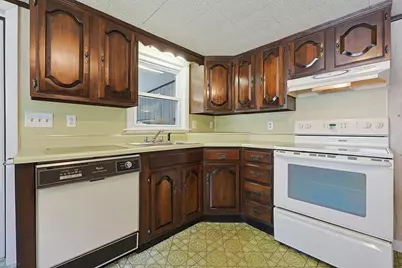 36 Alden Ave, Dartmouth, MA 02747 - Photo 22