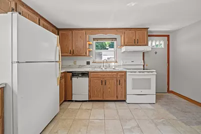 38 Fays Ave, Lynn, MA 01904 - Photo 14