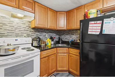 29 Auna Dr #3, Brockton, MA 02301 - Photo 2