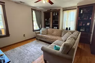 57 Vale St, Worcester, MA 01604 - Photo 2