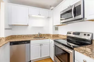 872 Massachusetts Ave, Cambridge, MA 02139 - Photo 2