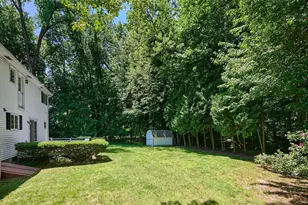 65 Blackberry Ln, Northampton, MA 01060 - Photo 32