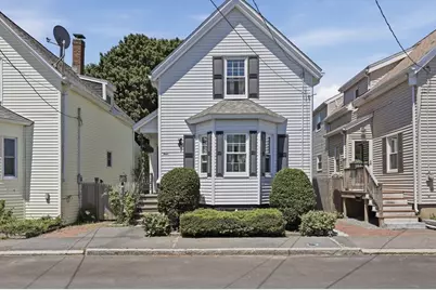 4 Waite St, Salem, MA 01970 - Photo 2