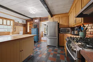 4 Waite St, Salem, MA 01970 - Photo 14