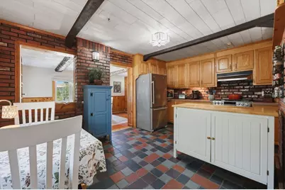 4 Waite St, Salem, MA 01970 - Photo 8