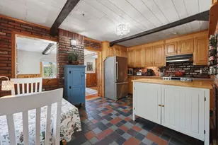 4 Waite St, Salem, MA 01970 - Photo 8