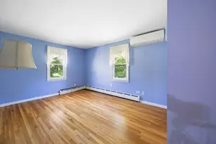 9 Barton St, Granby, MA 01033 - Photo 14