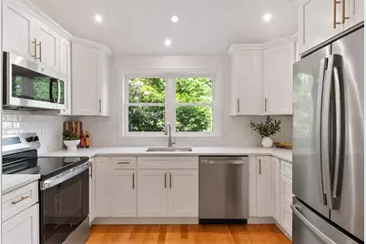102 Lords Court, Wilmington, MA 01887 - Photo 4