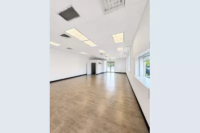 1098 Main St, Brockton, MA 02301 - Photo 4