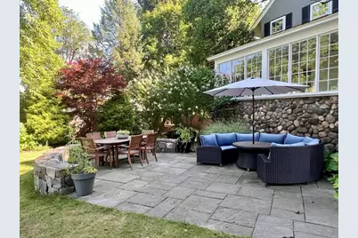 211 Forest St, Winchester, MA 01890 - Photo 34