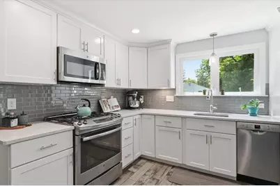 15 Newport Dr., Westford, MA 01886 - Photo 4