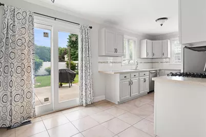 192 School Street, Groveland, MA 01834 - Photo 4