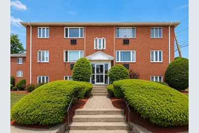 194 Lexignton St #U1, Watertown, MA 02472 - Photo 1