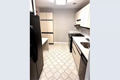 1 Seal Harbor Rd #215, Winthrop, MA 02152 - Photo 6