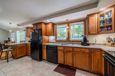 54 Stearns Dr, Randolph, MA 02368 - Photo 8