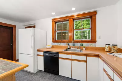 94 W Plain St, Wayland, MA 01778 - Photo 14