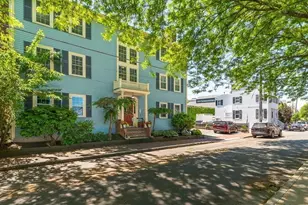 6 Temple St, Newburyport, MA 01950 - Photo 2