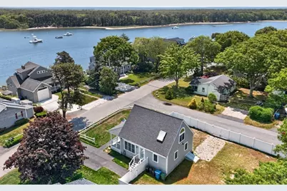 245 Edgewater Drive East, Falmouth, MA 02536 - Photo 16