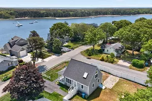 245 Edgewater Dr E, Falmouth, MA 02536 - Photo 16
