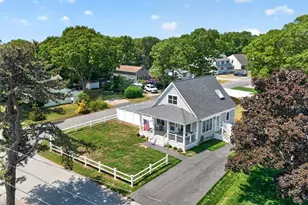 245 Edgewater Dr E, Falmouth, MA 02536 - Photo 2