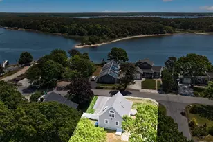 245 Edgewater Dr E, Falmouth, MA 02536 - Photo 4