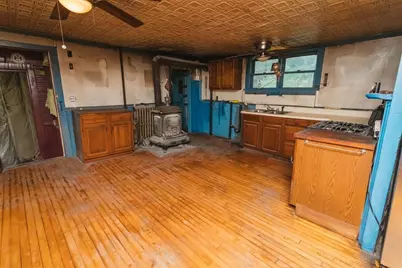 2 Cross Street, Buckland, MA 01338 - Photo 4