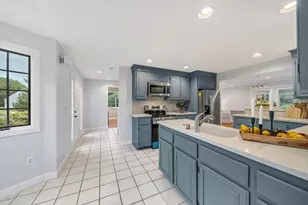 4 Meadow Dr, Littleton, MA 01460 - Photo 12