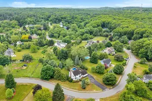 4 Meadow Dr, Littleton, MA 01460 - Photo 2