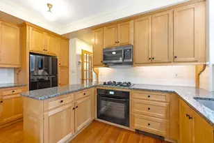 9 Spring Hill Rd, Boston, MA 02136 - Photo 16