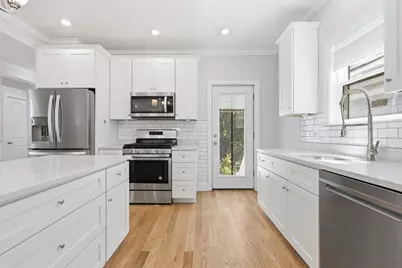 41 Meacham St #2, Somerville, MA 02145 - Photo 8